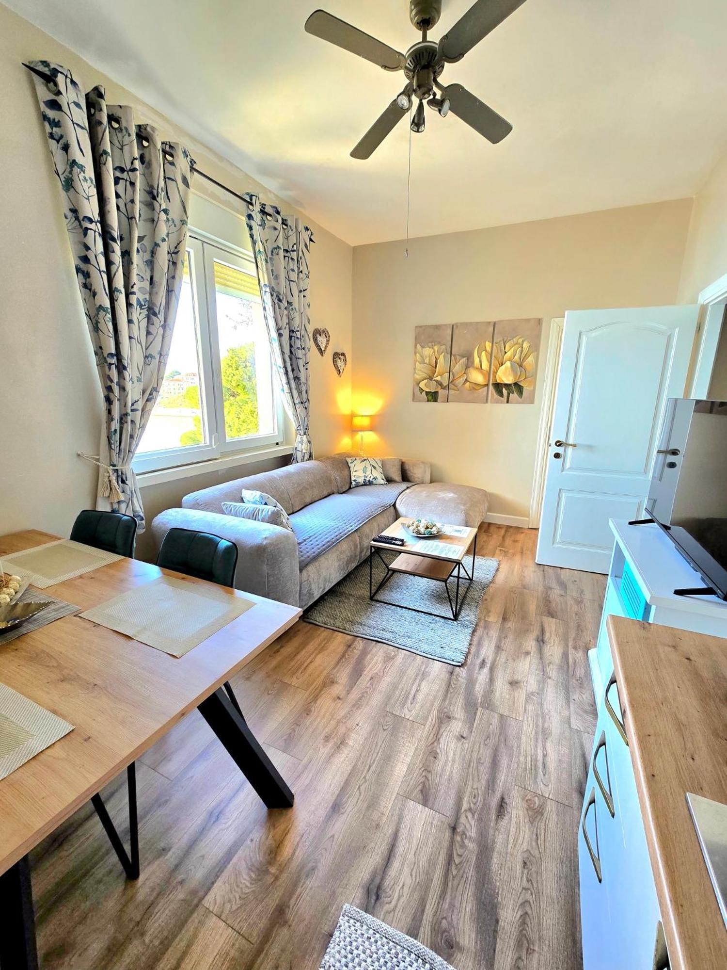 Apartments Suzy سبليت المظهر الخارجي الصورة